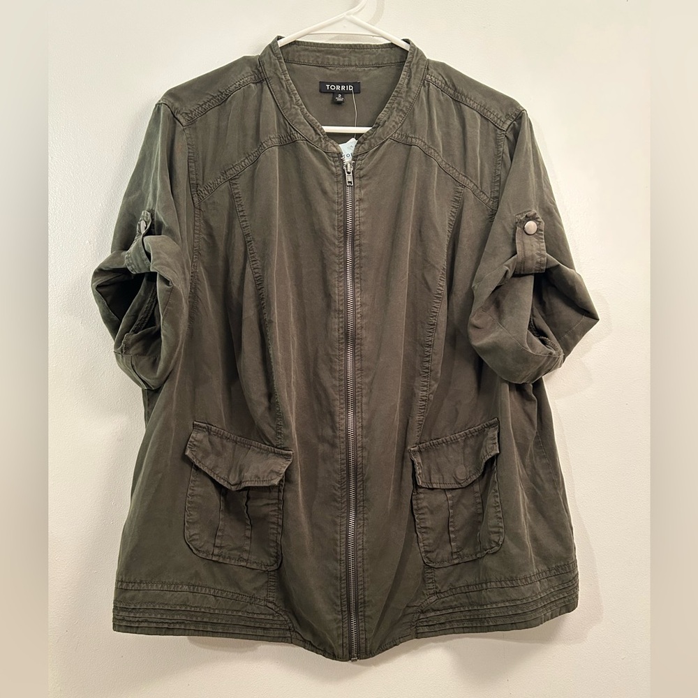 NWT Women’s Torrid Shirt